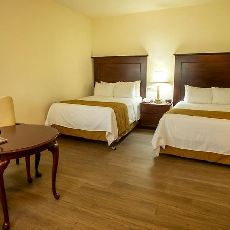Hotel Plaza Calzada Monterrey Extérieur photo